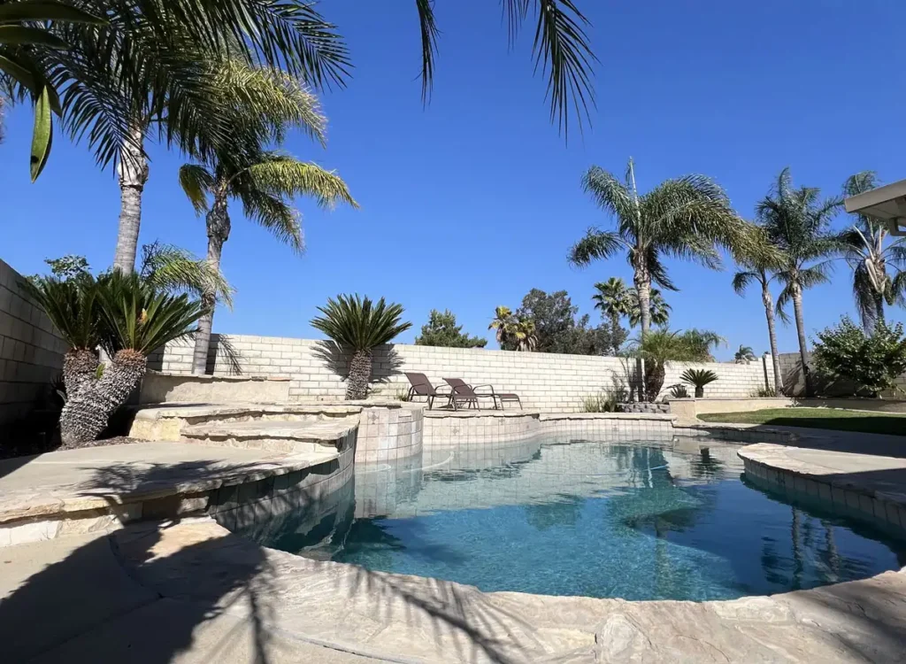 westcoastdetox-outdoor-pool-1